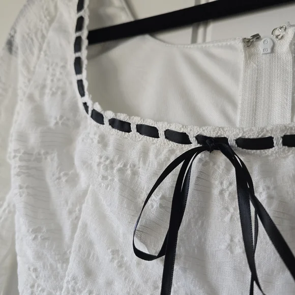 NWT Privy White Crop Top Small Lace Tie Front Cottagecore Long Sleeve Boho - Picture 7 of 11